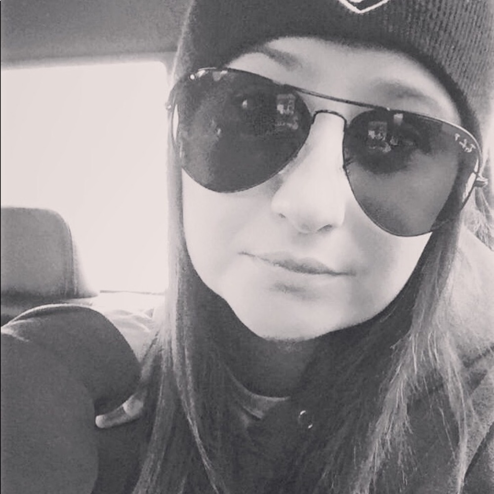 Meet your Posher, Erica